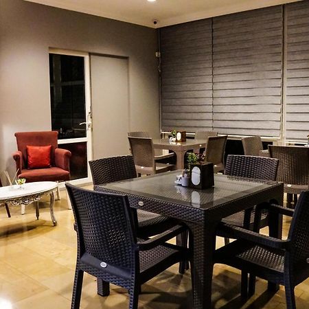 מרמריס Berry Bella Hotel מראה חיצוני תמונה