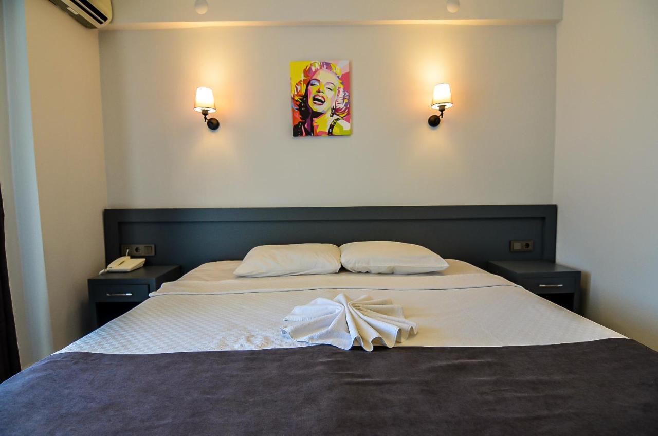 מרמריס Berry Bella Hotel מראה חיצוני תמונה