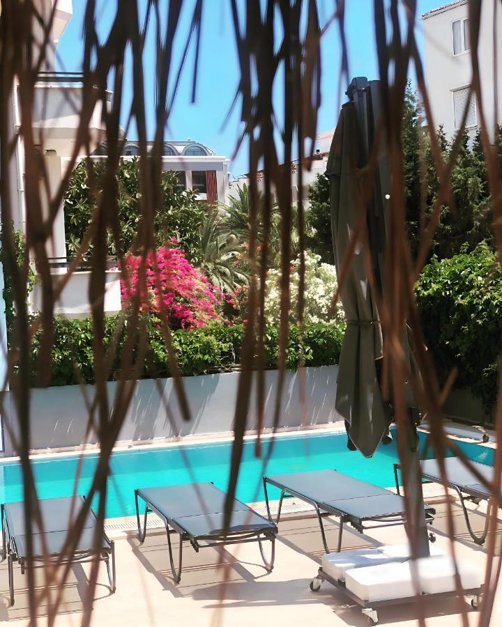 מרמריס Berry Bella Hotel מראה חיצוני תמונה