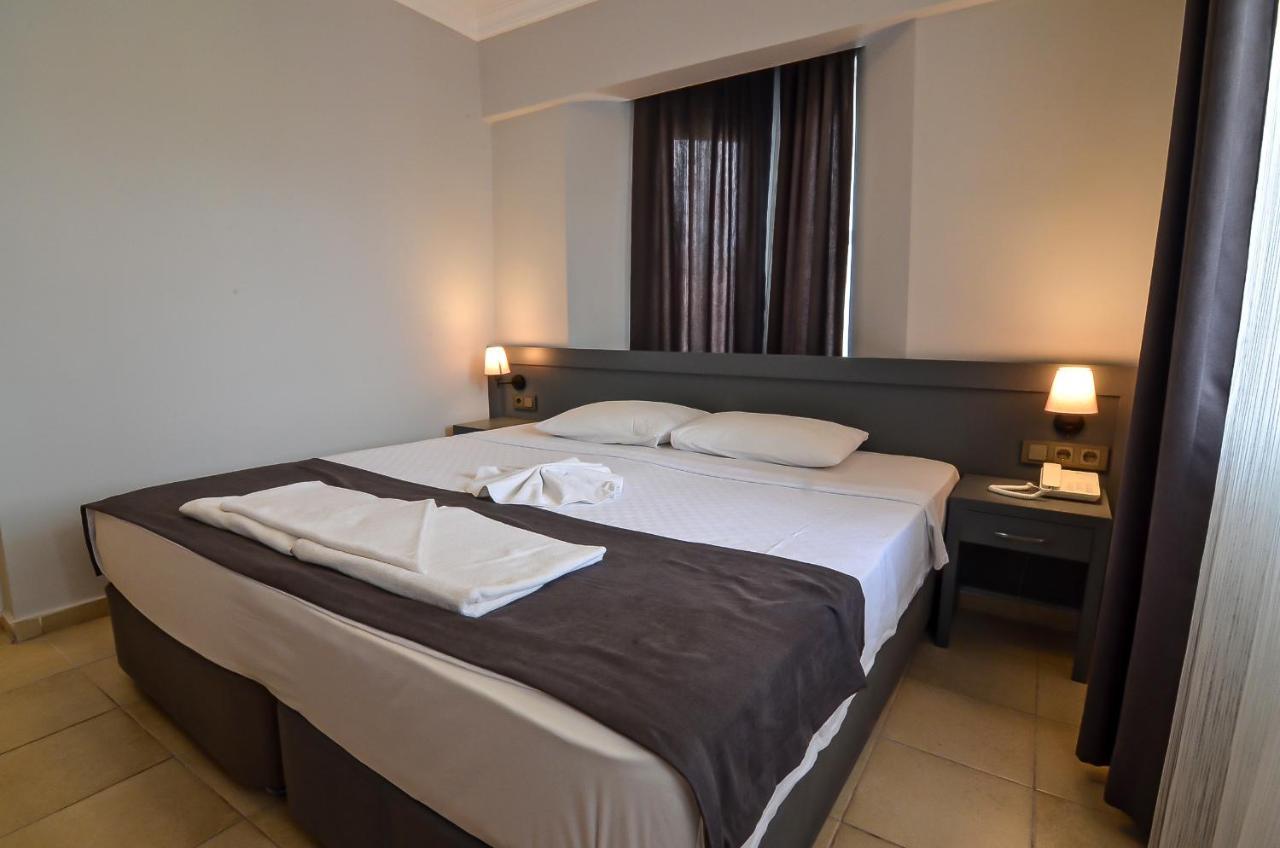 מרמריס Berry Bella Hotel מראה חיצוני תמונה