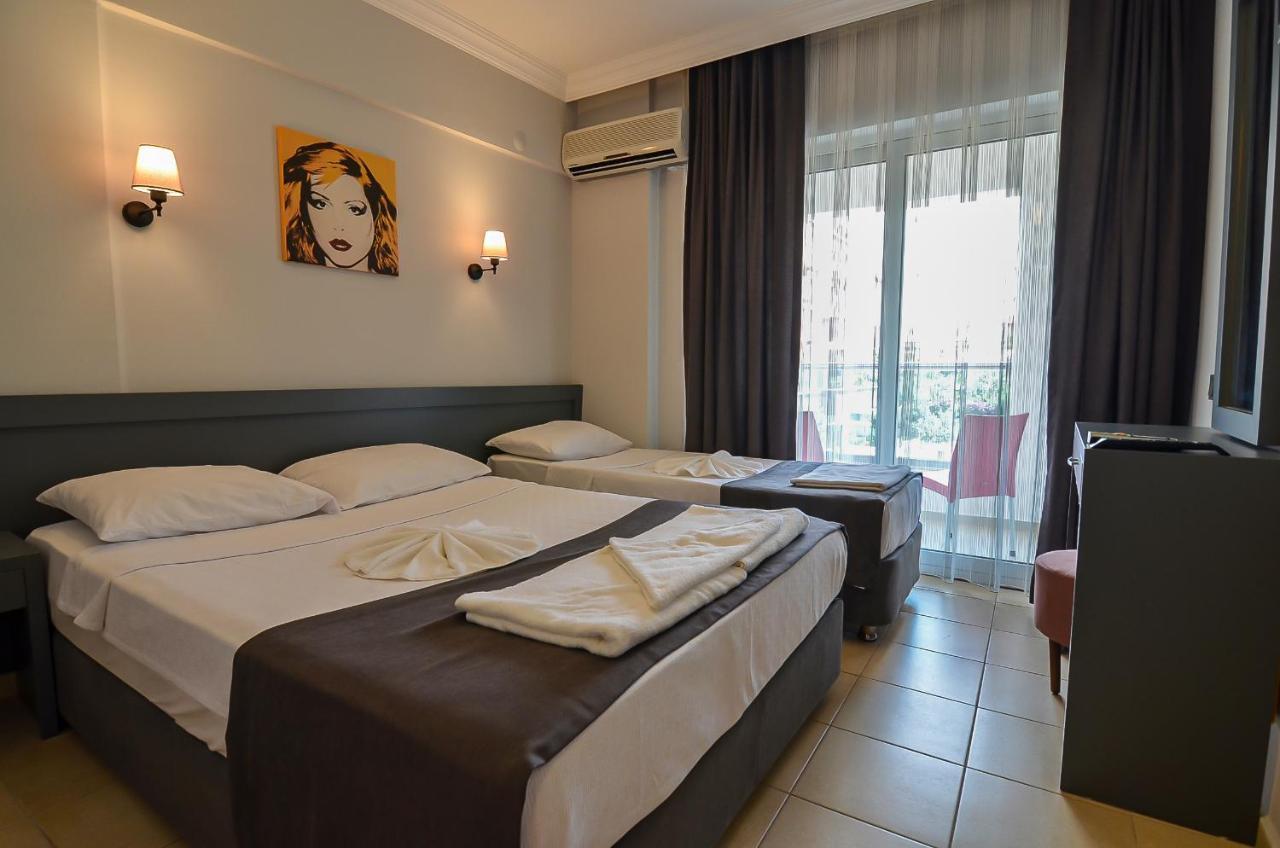 מרמריס Berry Bella Hotel מראה חיצוני תמונה