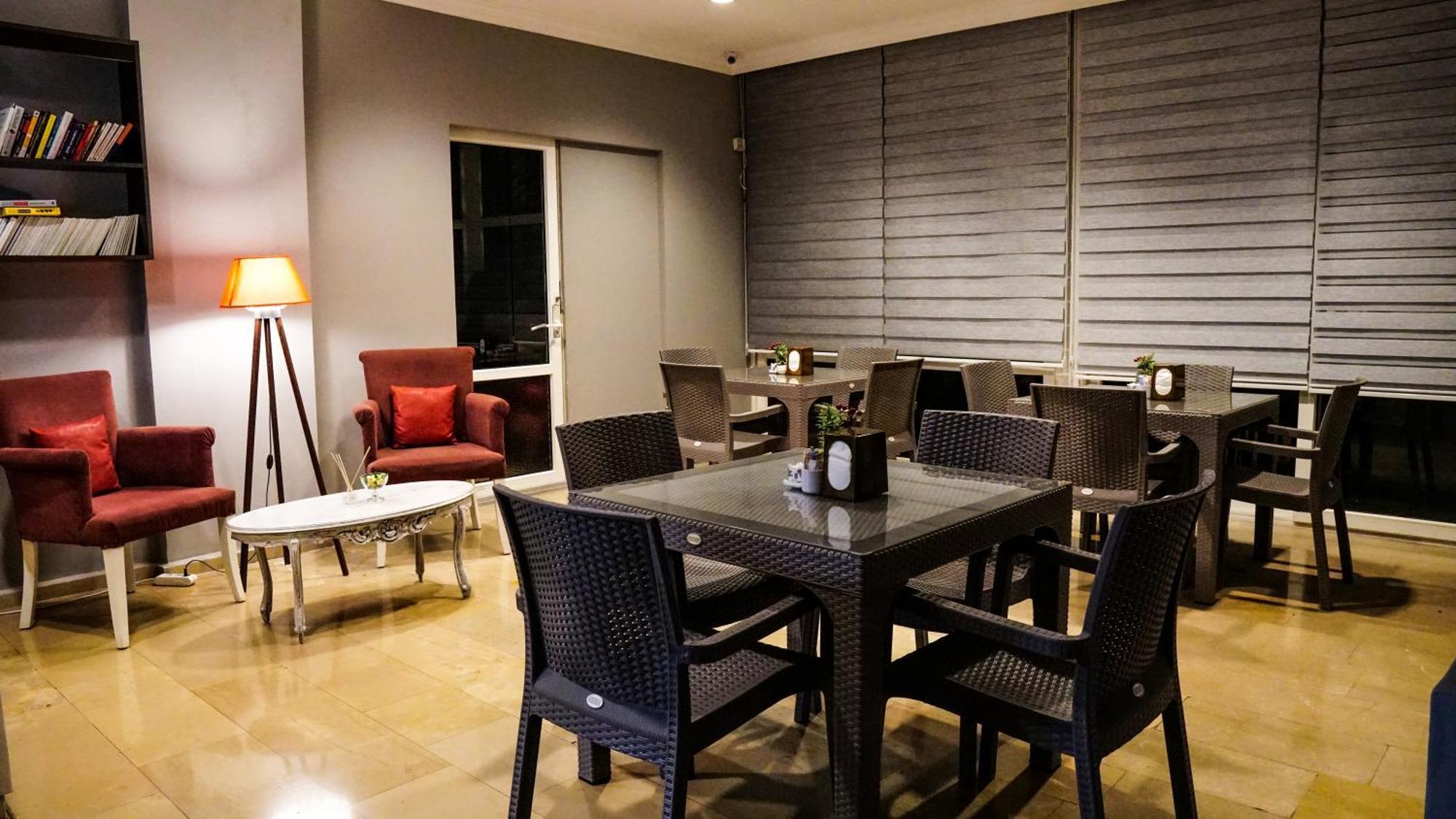 מרמריס Berry Bella Hotel מראה חיצוני תמונה